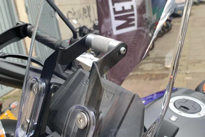 SOPORTE GPS SUZUKI VSTROM 250SX.webp