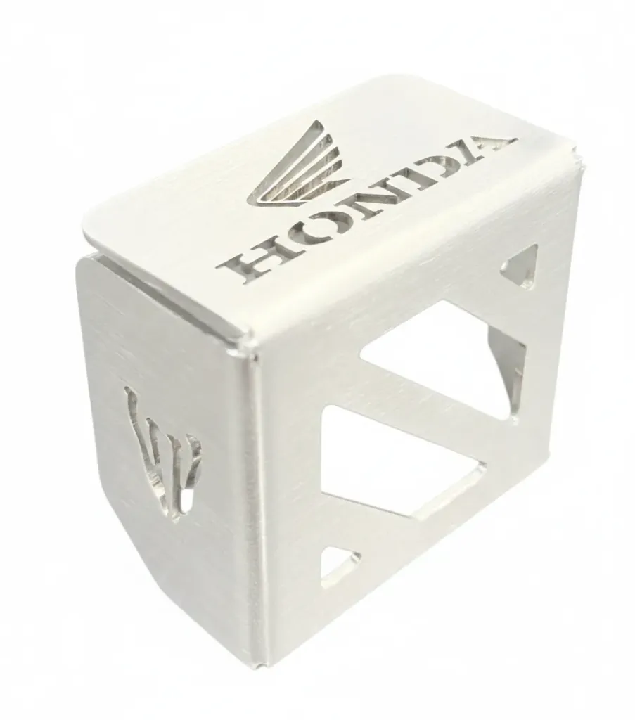 [PHO0401005] PROTECTOR DEPOSITO TRASERO HONDA CB160 Y CB300F- XR190 2.0 (PLATEADO)
