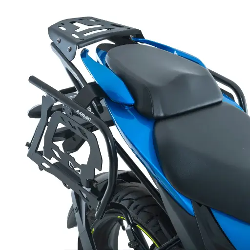 [0901062039] HERRAJE LATERAL SUZUKI GIXXER 150FI 250 ARMO